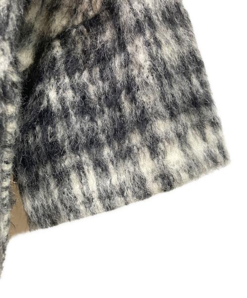 WEEKEND Max Mara（ウィークエンド マックスマーラ）Weekend Max Mara (ウィークエンド マックスマーラ) シャギーベルテッドコート ホワイト×ブラック サイズ:42の古着・服飾アイテム