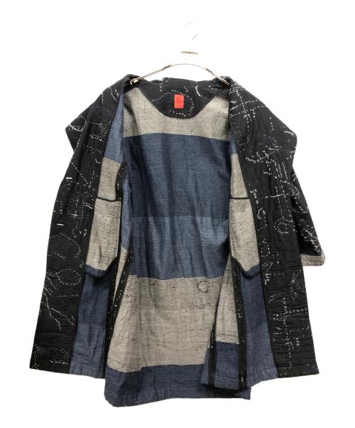 HaaT ISSEY MIYAKE（ハート イッセイ ミヤケ）Haat ISSEY MIYAKE (ハート イッセイ ミヤケ) 混紡刺し子生地刺繍総柄ロングコート ブラック サイズ:2の古着・服飾アイテム