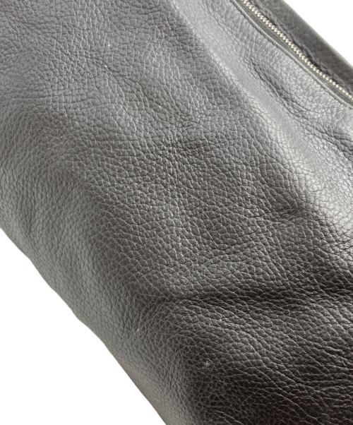 MM6 Maison Margiela（エムエムシックスメゾンマルジェラ）MM6 Maison Margiela (エムエムシックスメゾンマルジェラ) ロゴストラップクロスボディバッグ ブラックの古着・服飾アイテム