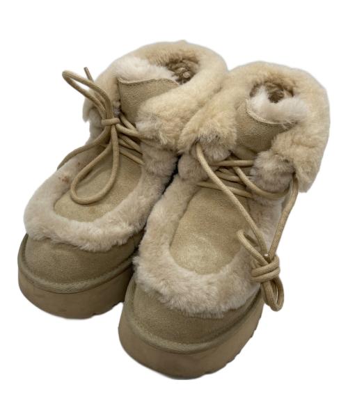 UGG（アグ）UGG (アグ) ESMEE LACE UP SUEDE ベージュ サイズ:25の古着・服飾アイテム