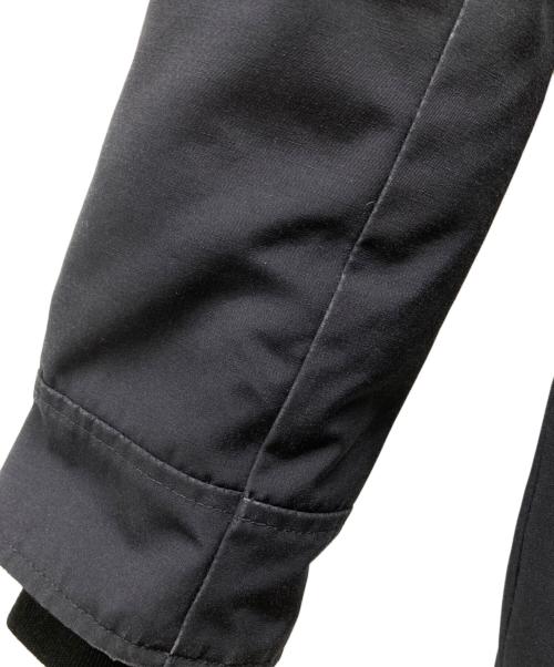 CANADA GOOSE（カナダグース）CANADA GOOSE (カナダグース) ダウンジャケット ネイビー サイズ:Mの古着・服飾アイテム