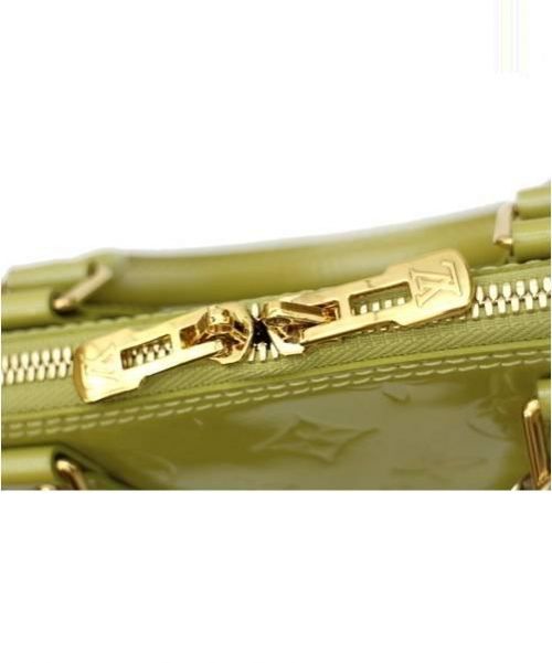 LOUIS VUITTON（ルイ ヴィトン）LOUIS VUITTON (ルイヴィトン)  アルマMM  イエロー サイズ:MM ヴェルニ M91610 FL4029 アルマMMの古着・服飾アイテム