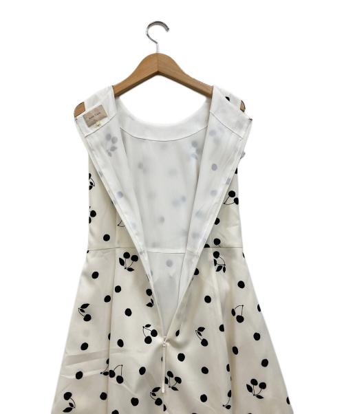 Rose Tiara（ローズティアラ）Rose Tiara (ローズティアラ) チェリードットワンピース ホワイト サイズ:38の古着・服飾アイテム