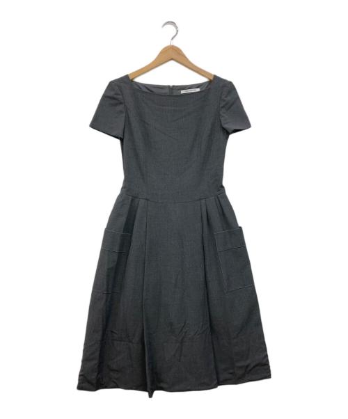 FOXEY NEWYORK（フォクシーニューヨーク）FOXEY NEWYORK (フォクシーニューヨーク) ストレッチフレアワンピース グレー サイズ:38の古着・服飾アイテム