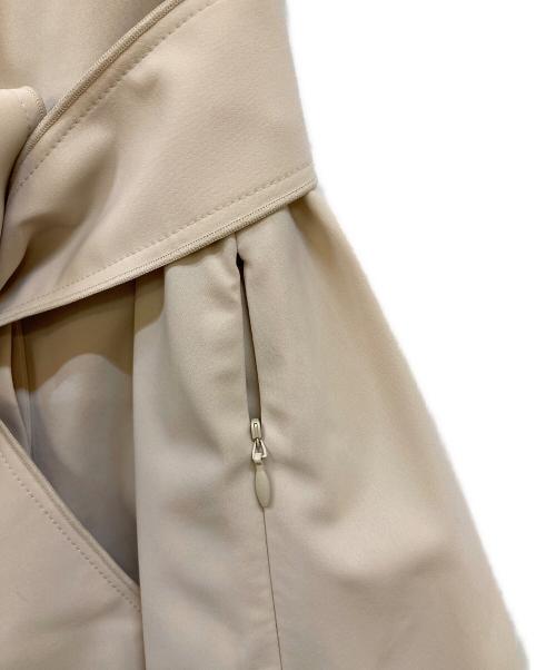 FOXEY NEWYORK（フォクシーニューヨーク）FOXEY NEWYORK (フォクシーニューヨーク) パフスリーブワンピース ベージュ サイズ:38の古着・服飾アイテム