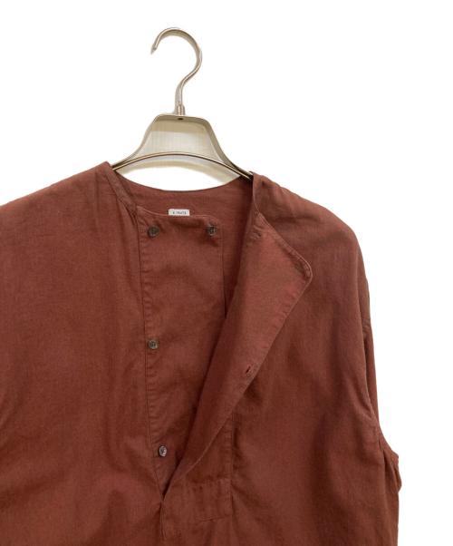 E.TAUTZ（イートーツ）E.TAUTZ (イートーツ) DB COLLARLESS SHIRT ブラウン サイズ:XSの古着・服飾アイテム