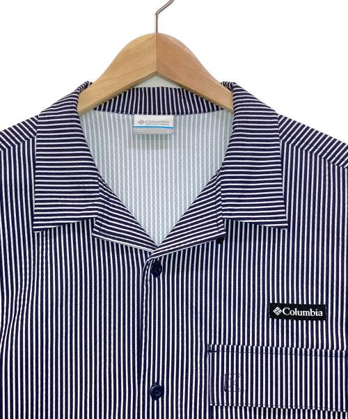 Columbia（コロンビア）Columbia (コロンビア) オウルリッジ ショートスリーブシャツ ネイビー×ホワイト サイズ:Lの古着・服飾アイテム
