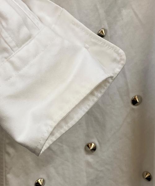 JUNYA WATANABE COMME des GARCONS（ジュンヤワタナベ コムデギャルソン）JUNYA WATANABE COMME des GARCONS ((ジュンヤワタナベ コムデギャルソン) スタッズシャツ ホワイト サイズ:XSの古着・服飾アイテム