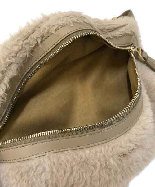 MaxMara（マックスマーラ）MaxMara (マックスマーラ) テディベア ウエストバッグ ベージュの古着・服飾アイテム