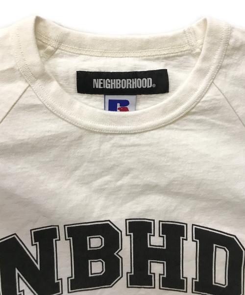 RUSSELL ATHLETIC（ラッセルアスレチック）RUSSELL ATHLETIC (ラッセルアスレチック) NEIGHBORHOOD (ネイバーフッド) カレッジロゴシャツ ホワイト サイズ:Mの古着・服飾アイテム