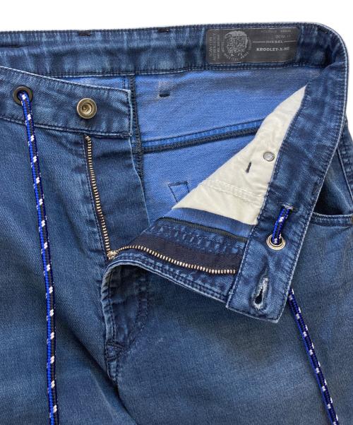 DIESEL（ディーゼル）DIESEL (ディーゼル) KROOLEY-X-NE ジョグデニムパンツ ブルー サイズ:W30の古着・服飾アイテム