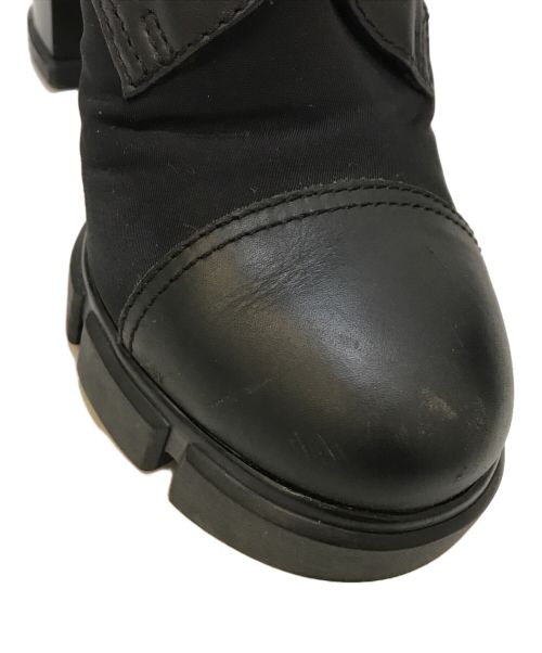 PRADA（プラダ）PRADA (プラダ) Re-Nylon xブラッシュドレザー ブーティー ショートブーツ ブラック サイズ:38 1/2の古着・服飾アイテム