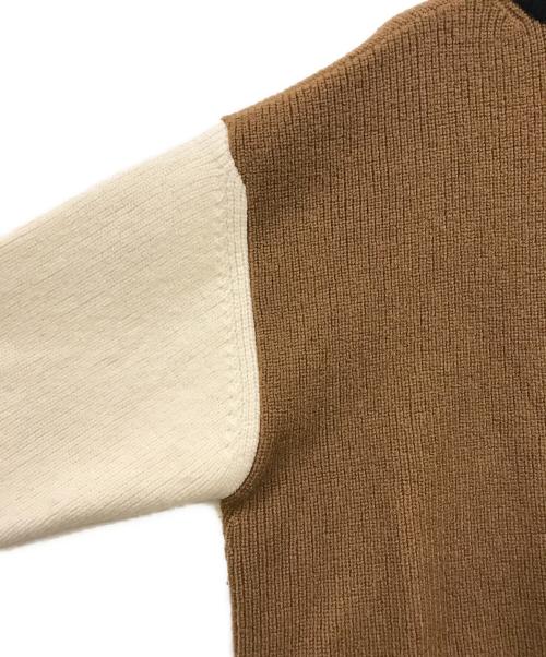 CULLNI（クルニ）CULLNI (クルニ) Fringe Sleeve&Hem Knit ニット ベージュ サイズ:2の古着・服飾アイテム