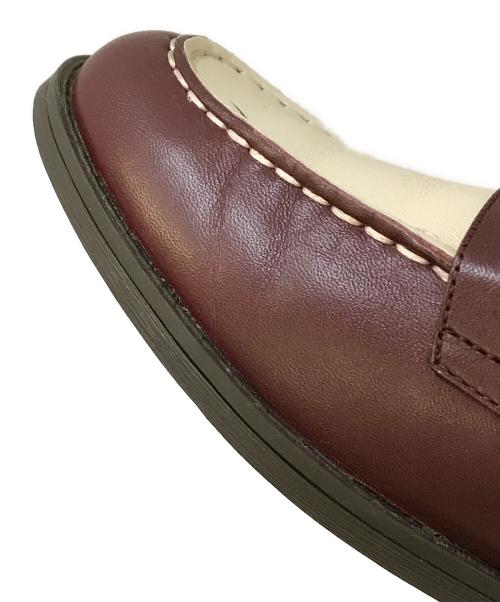 COLE HAAN（コールハーン）COLE HAAN (コールハーン) スタッシ ペニー ローファー ボルドー×ホワイト サイズ:25.5㎝の古着・服飾アイテム