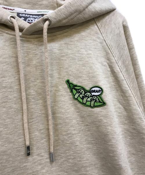 GRAF&WU（グラフアンドユー）GRAF&WU (グラフアンドユー) ゴーストワッペンプルオーバーパーカー ベージュ サイズ:Lの古着・服飾アイテム