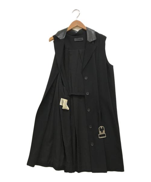 DIESEL Black Gold（ディーゼル ブラック ゴールド）DIESEL Black Gold (ディーゼル ブラック ゴールド) レザー切替ベルテッドジレ ブラック サイズ:40の古着・服飾アイテム