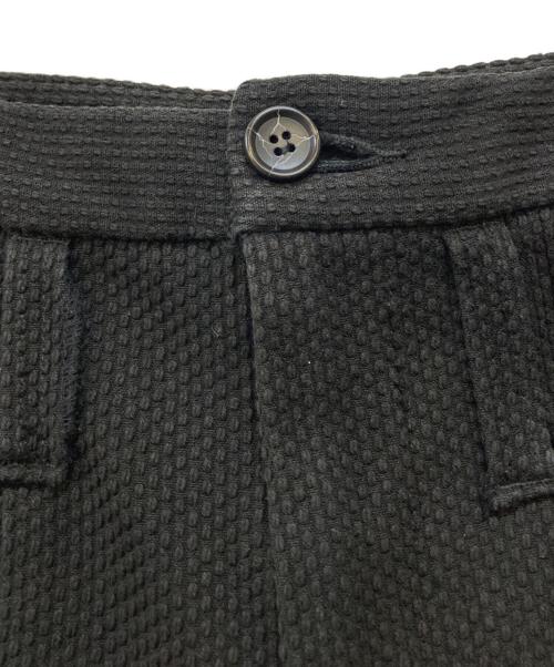 KOZABURO（コウザブロウ）KOZABURO (コウザブロウ) 3D SHAPED TROUSERS - SASHIKO 刺し子シェープドトラウザーズパンツ ブラックの古着・服飾アイテム