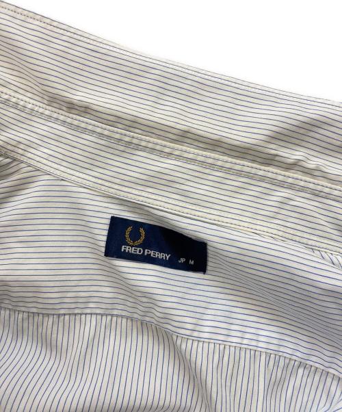 FRED PERRY（フレッドペリー）FRED PERRY (フレッドペリー) ワンポイントロゴシャツ ブルー サイズ:Mの古着・服飾アイテム