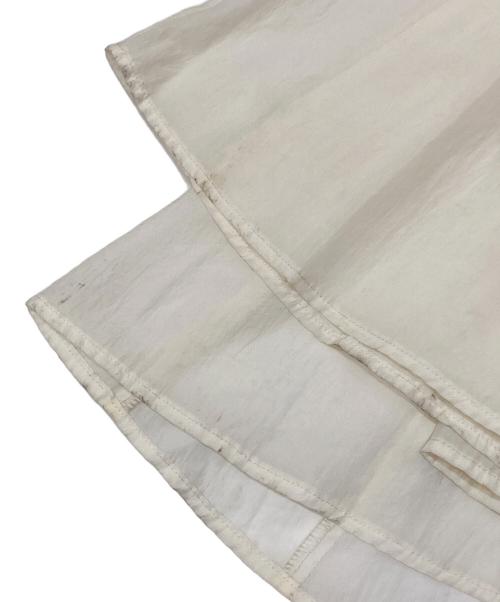 ETRE TOKYO（エトレトウキョウ）ETRE TOKYO (エトレトウキョウ) TOMOCO UNABARA (トモコウナバラ) タックギャザーボリュームスカート ホワイト サイズ:Mの古着・服飾アイテム