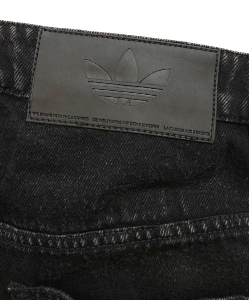 adidas（アディダス）adidas (アディダス) デニムパンツ ブラック サイズ:34の古着・服飾アイテム