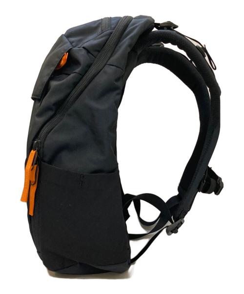 MYSTERY RANCH（ミステリーランチ）MYSTERY RANCH (ミステリーランチ) DISTRICT 18  ブラック×オレンジの古着・服飾アイテム