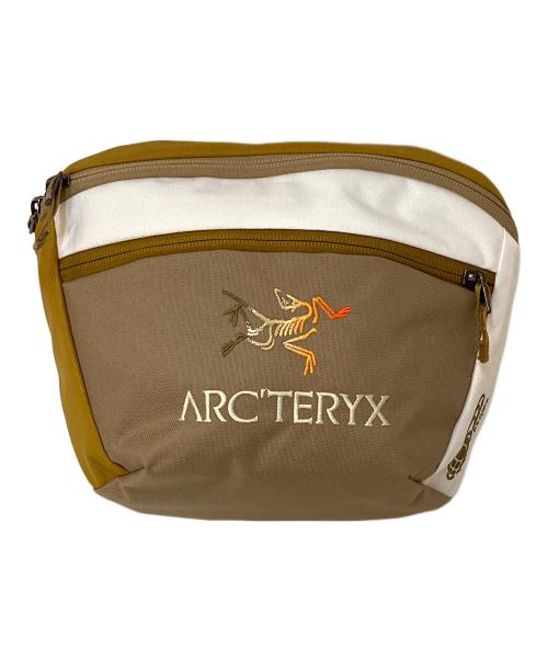 ARC'TERYX（アークテリクス）ARC'TERYX (アークテリクス) BEAMS別注 ARC’TERYX NAGOMI Mantis 2 Waist pack ベージュの古着・服飾アイテム