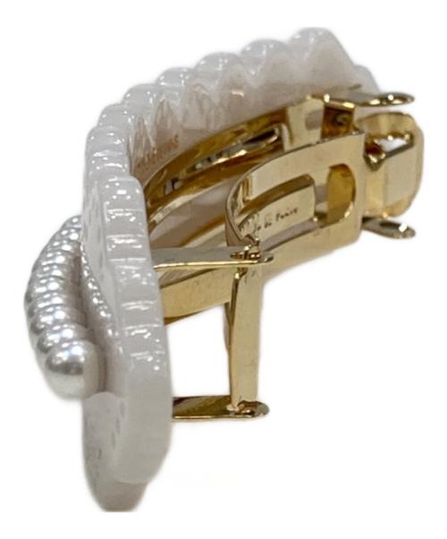 ALEXANDRE de Paris（アレクサンドルドゥパリ）ALEXANDRE DE PARIS (アレクサンドルドゥパリ) パールデザイン バレッタ ホワイトの古着・服飾アイテム