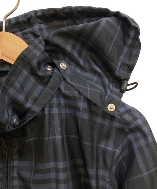 BURBERRY GOLF（バーバリーゴルフ）BURBERRY GOLF (バーバリーゴルフ) ノバチェック フーデット切替 ジャケット ネイビー×ブラック サイズ:Mの古着・服飾アイテム