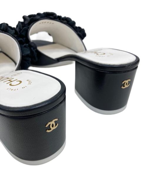 CHANEL（シャネル）CHANEL (シャネル) レザーフラワーモチーフ ヒールサンダル ブラック サイズ:37 1/2Cの古着・服飾アイテム