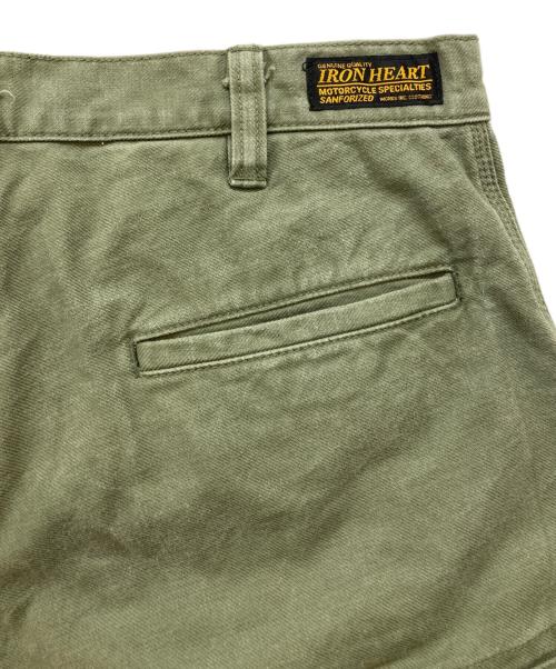 IRON HEART（アイアンハート）IRON HEART (アイアンハート) サージ カーゴショーツ パンツ オリーブ サイズ:W32の古着・服飾アイテム