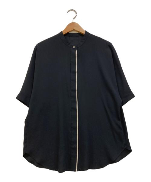 icB（アイシービー）icB (アイシービー) 【接触冷感・UVケア・速乾・洗える】5分袖バンドカラーブラウス ブラック サイズ:Sの古着・服飾アイテム