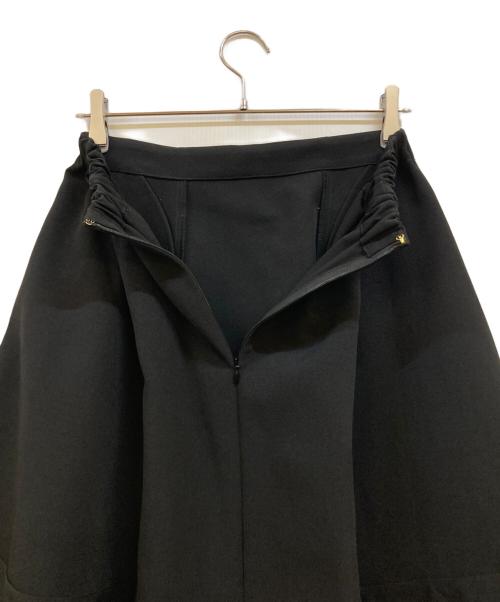 SEVEN TEN by MIHO KAWAHITO（セブン テン バイ ミホ カワヒト）SEVEN TEN by MIHO KAWAHITO (セブン テン バイ ミホ カワヒト) オーガンジーモチーフスカート ブラック サイズ:Mの古着・服飾アイテム