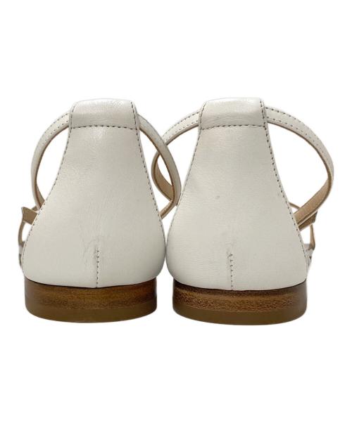 NEBULONIE（ネブローニ）NEBULONIE (ネブローニ) アンクルストラップ フラットサンダル シルバー サイズ:38の古着・服飾アイテム