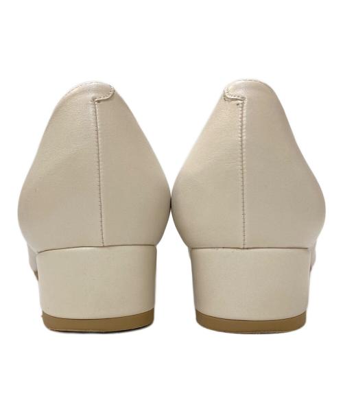 DIANA（ダイアナ）DIANA (ダイアナ) パールリボン 晴雨兼用 フラットパンプス アイボリー サイズ:24.5㎝の古着・服飾アイテム