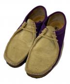 SUPREME×CLARKSシュプリーム×クラークス）の古着「バイカラー ワラビーブーツ」｜パープル×ベージュ