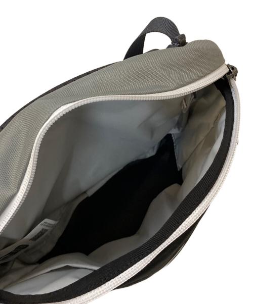 ARC'TERYX（アークテリクス）ARC'TERYX (アークテリクス) BEAMS (ビームス) MANTIS 2 WAISTPACK ウエストバッグ ブラックグレー(WABI SABI)の古着・服飾アイテム