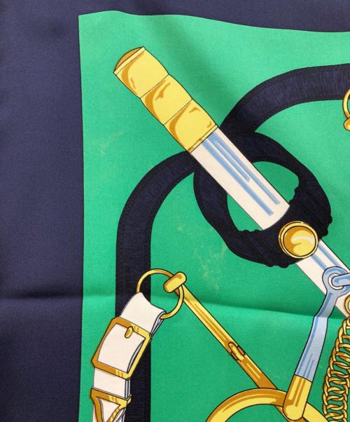 HERMES（エルメス）HERMES (エルメス) カレ90 ”Eperon d'or” 『黄金の拍車』 大判シルクスカーフ グリーンの古着・服飾アイテム