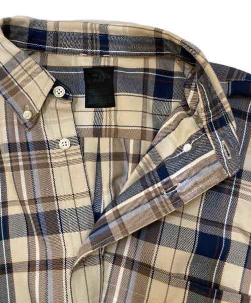 DAIWA PIER39（ダイワ ピア39）DAIWA PIER39 (ダイワ ピア39) 半袖シャツ アイボリー×ブラウン サイズ:Lの古着・服飾アイテム