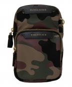ANYA HINDMARCHアニヤ・ハインドマーチ）の古着「essentials crossbody カモフラショルダーポーチ」｜グリーン