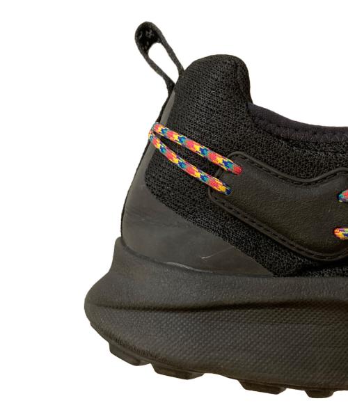 KEEN（キーン）KEEN (キーン) BEAMS (ビームス) Uneek SNK ユニーク サンダル ブラック×レッド サイズ:29㎝の古着・服飾アイテム