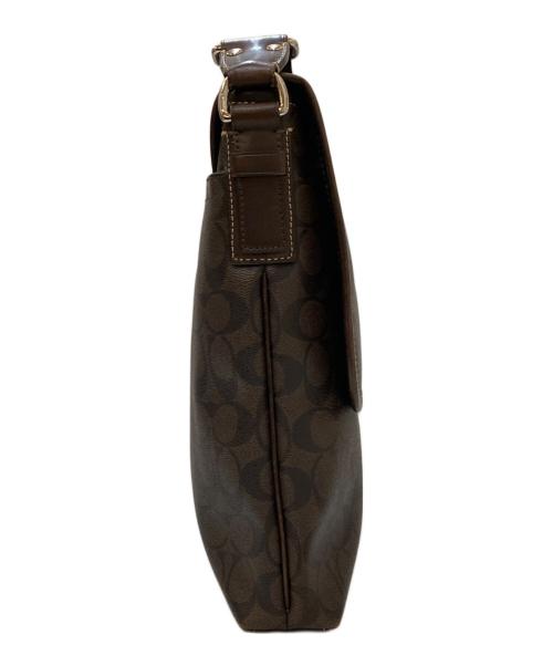 COACH（コーチ）COACH (コーチ) シグネチャー フラップ ショルダーバッグ ブラウンの古着・服飾アイテム