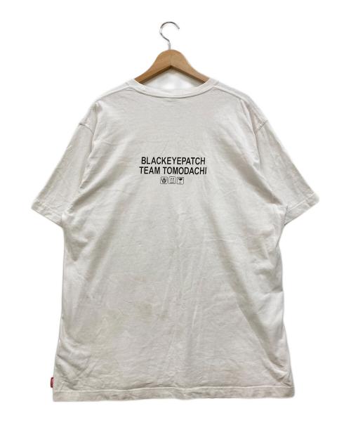 BlackEyePatch（ブラックアイパッチ）BlackEyePatch (ブラックアイパッチ) TOMODACHI LABEL RHINESTONE TEE ホワイト サイズ:XLの古着・服飾アイテム