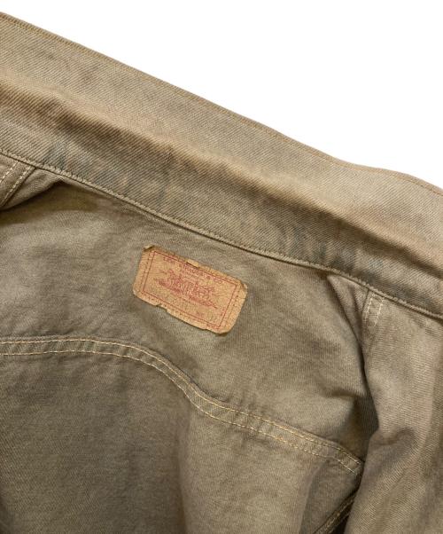 LEVI'S（リーバイス）LEVI'S (リーバイス) 製品染め トラッカージャケット カーキ サイズ:Mの古着・服飾アイテム