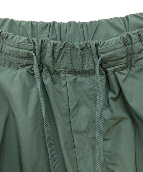 ATON（エイトン）ATON (エイトン) ポリエステル ナイロン ワイド イージー ショートパンツ グリーン サイズ:04の古着・服飾アイテム