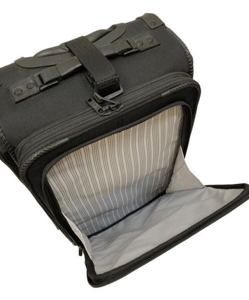 travelpro（トラベルプロ）travelpro (トラベルプロ) Pilot  Seven3 ブラックの古着・服飾アイテム