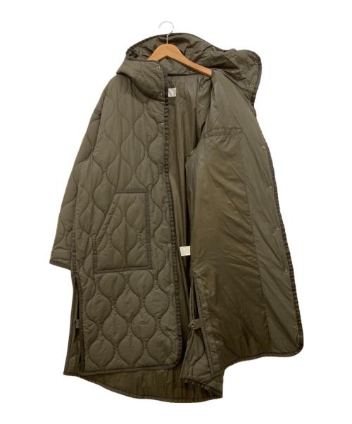 WILD THINGS（ワイルドシングス）WILD THINGS (ワイルドシングス) TOMORROW LAND (トゥモローランド) 別注 プリマロフト キルティングコート カーキ サイズ:Fの古着・服飾アイテム