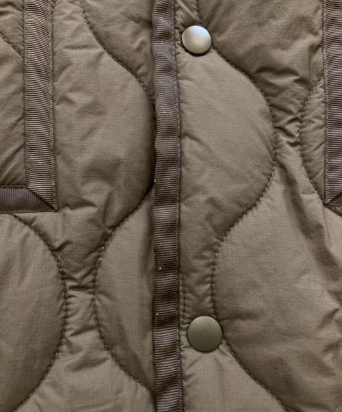 WILD THINGS（ワイルドシングス）WILD THINGS (ワイルドシングス) TOMORROW LAND (トゥモローランド) 別注 プリマロフト キルティングコート カーキ サイズ:Fの古着・服飾アイテム