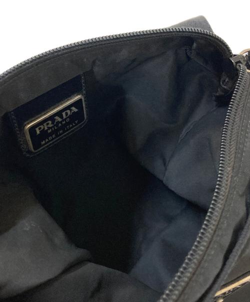 PRADA（プラダ）PRADA (プラダ) 三角ロゴプレート ナイロンショルダーバッグ ブラックの古着・服飾アイテム
