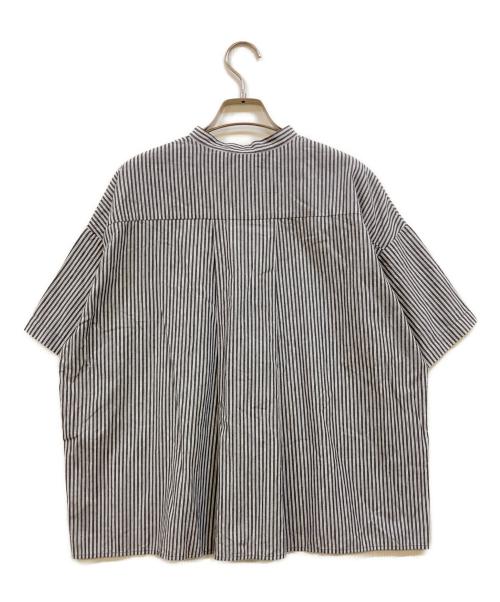休日と詩（キュウジツトウタ）休日と詩 (キュウジツトウタ) ピーナッツシャツ グレー サイズ:-の古着・服飾アイテム