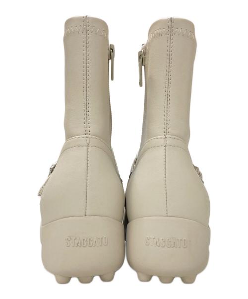 STACCATO（スタッカート）STACCATO (スタッカート) ドライビングリボンコンビストレッチブーツ アイボリー サイズ:24.5㎝の古着・服飾アイテム
